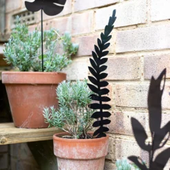 Jungle Black Ground Stakes - 45cm (Assorted Designs) -Green Haven Shop 13981010 1975005324413036