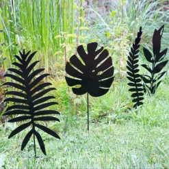 Jungle Black Ground Stakes - 45cm (Assorted Designs) -Green Haven Shop 13981010 2095005324325265