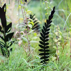 Jungle Black Ground Stakes - 45cm (Assorted Designs) -Green Haven Shop 13981010 5065005324354836